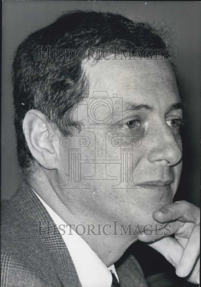 Press Photo Mr Michel Bassi, journalist and writer of "Figaro" - Historic Images