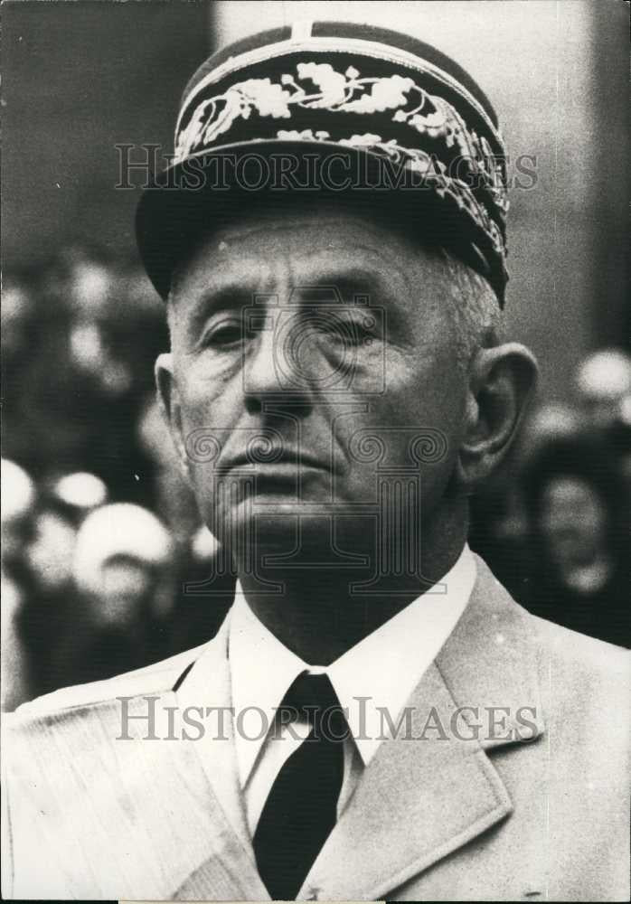 1975 Press Photo General Bigeard , new Secretary of Defense for France - Historic Images