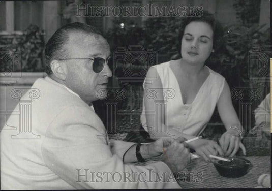 1958 Press Photo US journalist Victor Riesel & a companion in France - Historic Images