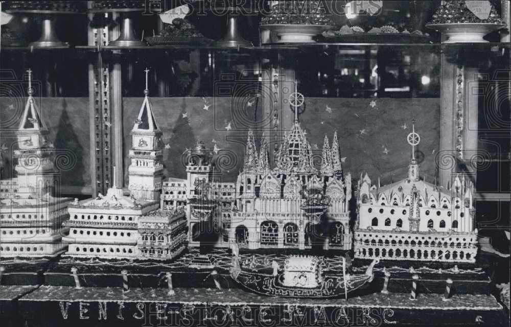 1954 Press Photo Model of Saint Marc de Venise palace made of chocolate - Historic Images