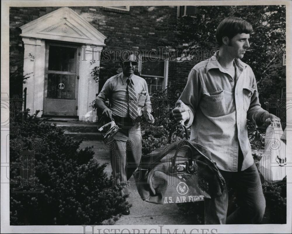 1974 Press Photo Newtonville, Mass Police at murder scene - RSL86453 - Historic Images