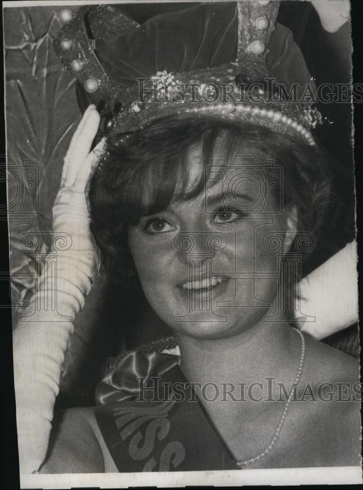 1963 Press Photo Miss Halifax of 1963 Peggy Mahon - RSL84825 - Historic Images