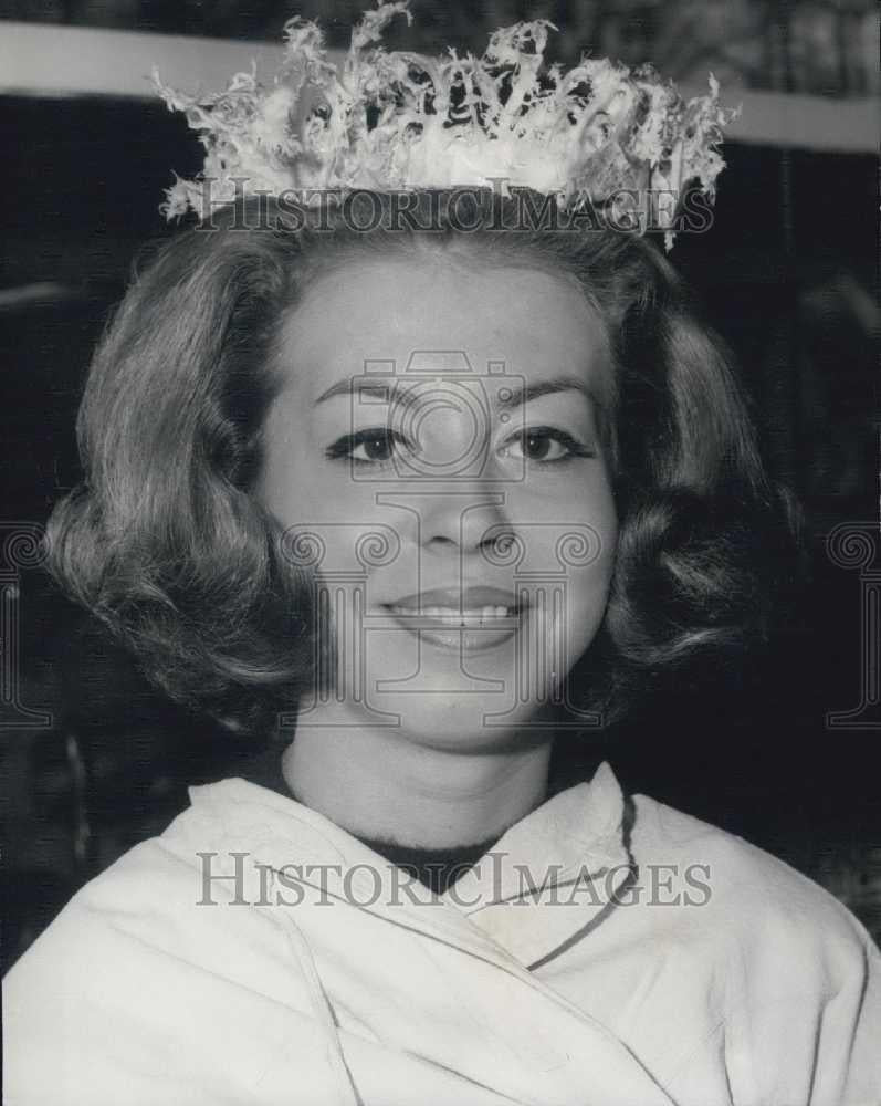 1962 Press Photo Miss Chantal Canet named &quot; Ainte- Lucie of France&quot; - Historic Images