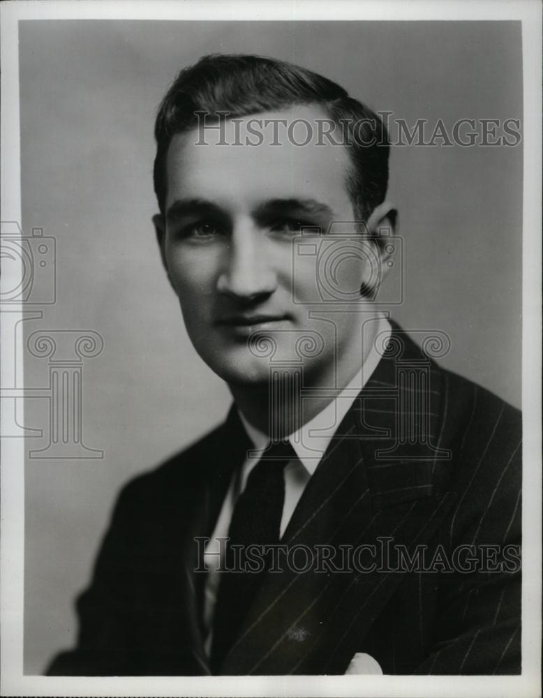 1952 Press Photo Tom Harmon Sportscaster former All-American at Michigan - Historic Images