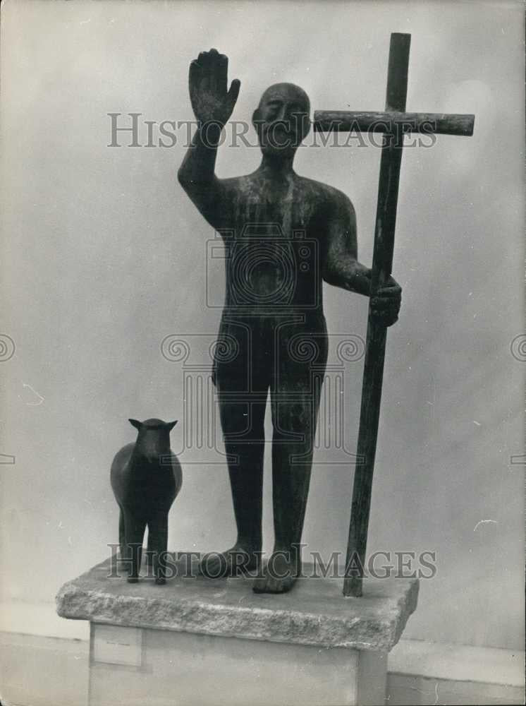 1962 Press Photo Sacred art objects on display by Roland Jacques - Historic Images