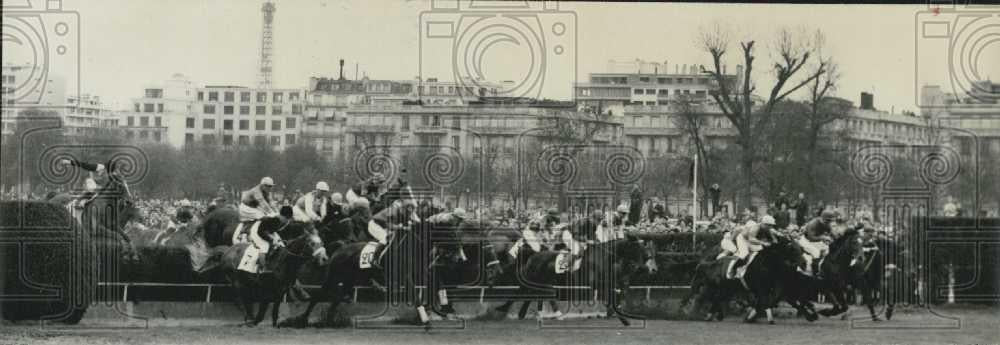 1959 Press Photo President&#39;s Republic steeple chase horse race - Historic Images