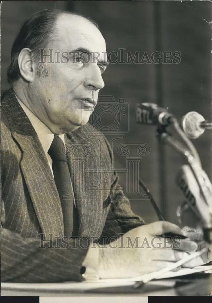 Press Photo Francois Mitterrand in Press Conference - Historic Images