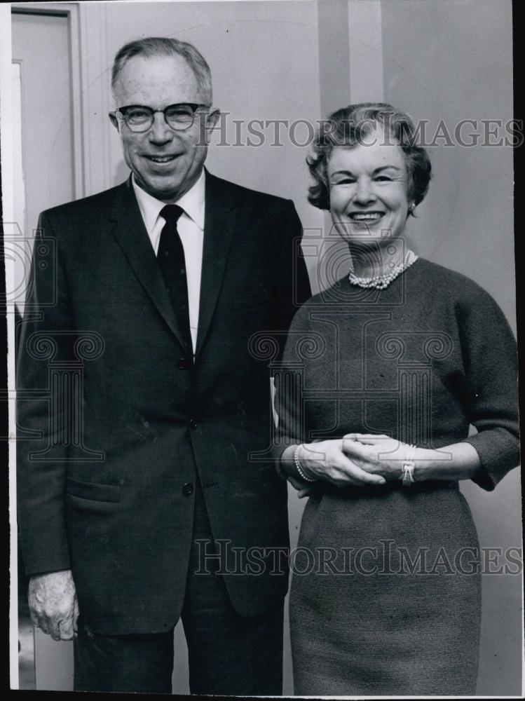 1959 Press Photo Director of film, "Solomon and Sheba," King Vidor and his wife - Historic Images