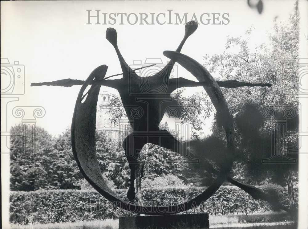 1963 Press Photo &quot;Trinity&quot; Bronze Sculpture by Arnold d&#39;Altri Rodin Museum Paris - Historic Images