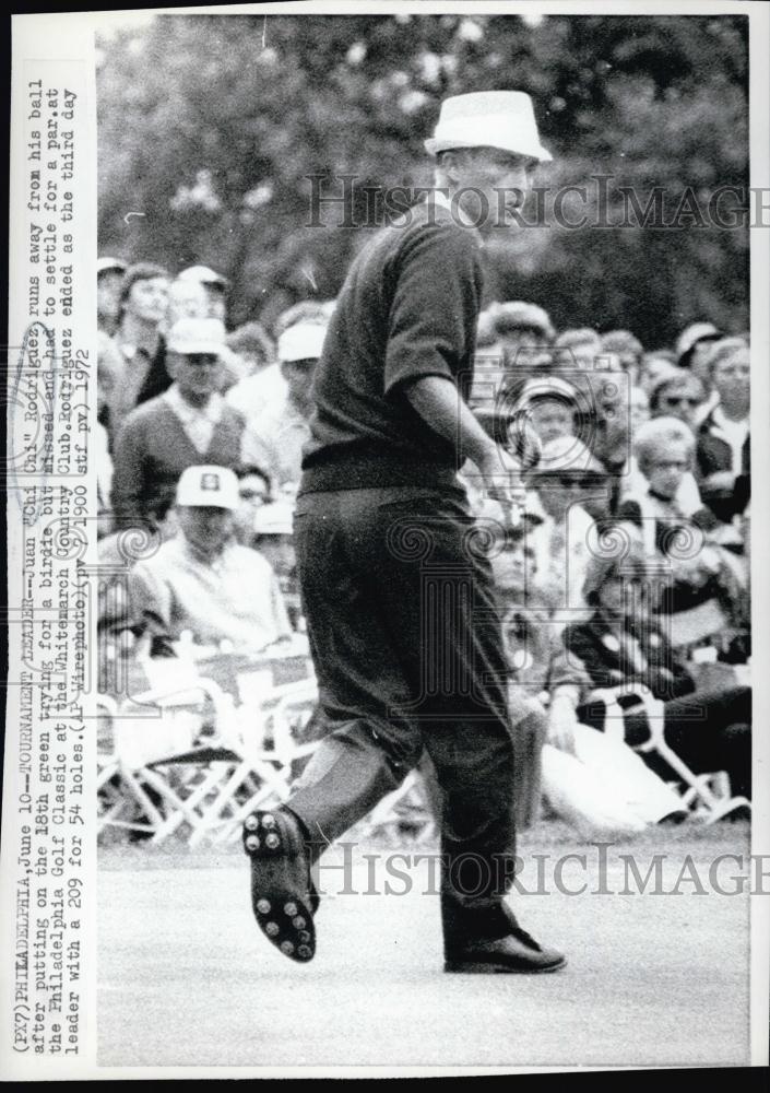 1972 Press Photo Juan &quot;Chi Chi&quot; Rodriguez wins 3rd at Philadelphia Golf Classic - Historic Images