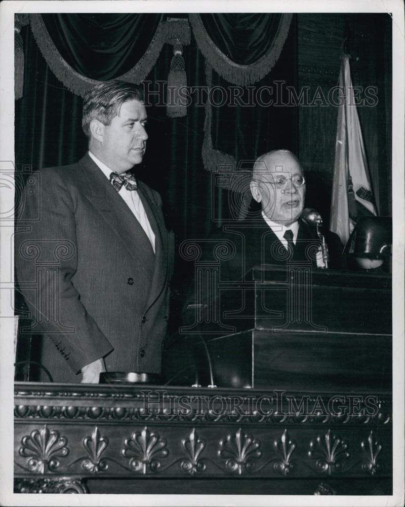 1952 Press Photo Thomas P O&#39;Neil Jr &amp; Rabbi Judah L Maimon of Israel - RSL57477 - Historic Images