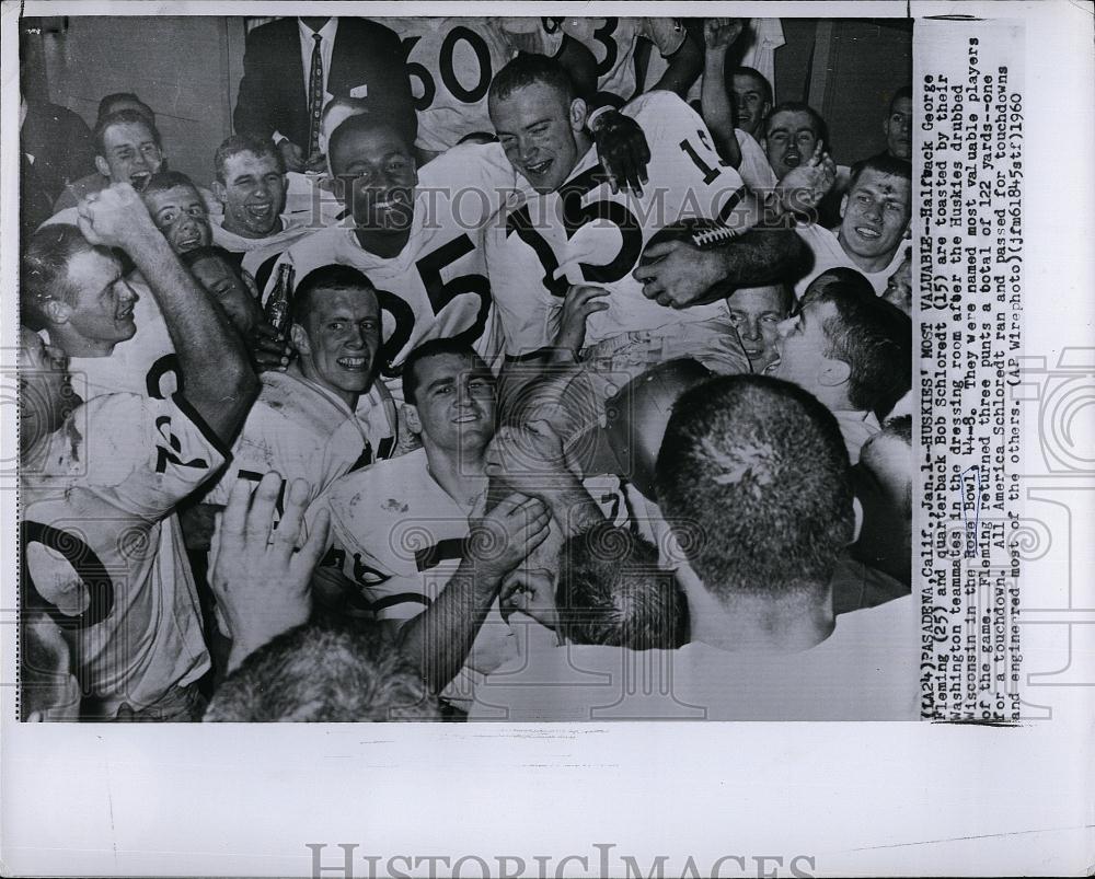 1960 Press Photo Huskies Most Valuable Halfback George Fleming &amp; Bob Schloredt - Historic Images