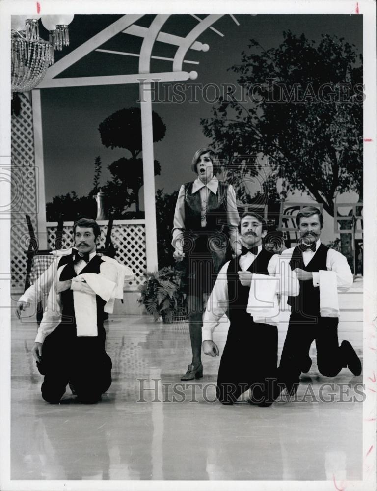 1968 Press Photo Actress Lana Cantrell In &quot;The Red Skelton Hour&quot; - RSL61621 - Historic Images