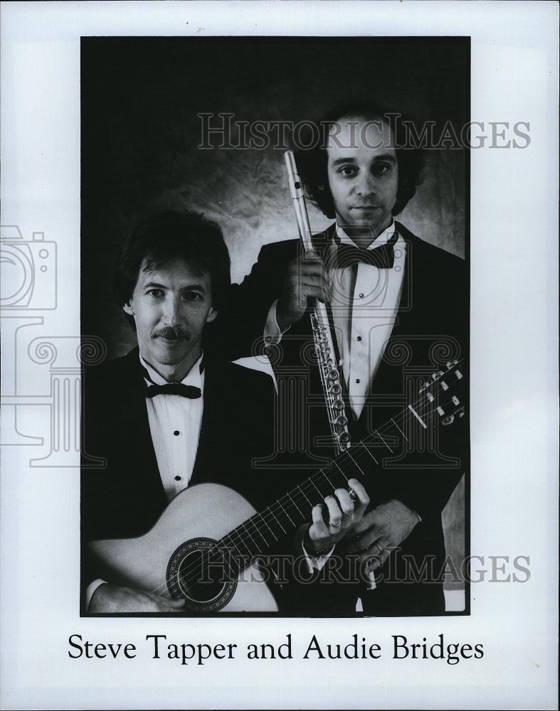 1989 Press Photo Steve Tapper and Audie Bridges Musicians Entertainers - Historic Images