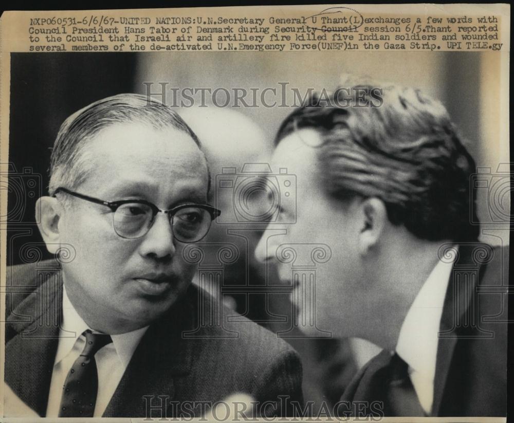 1967 Press Photo UN Secretary General U Thant Hans Tabor Denmark - RSL06777 - Historic Images