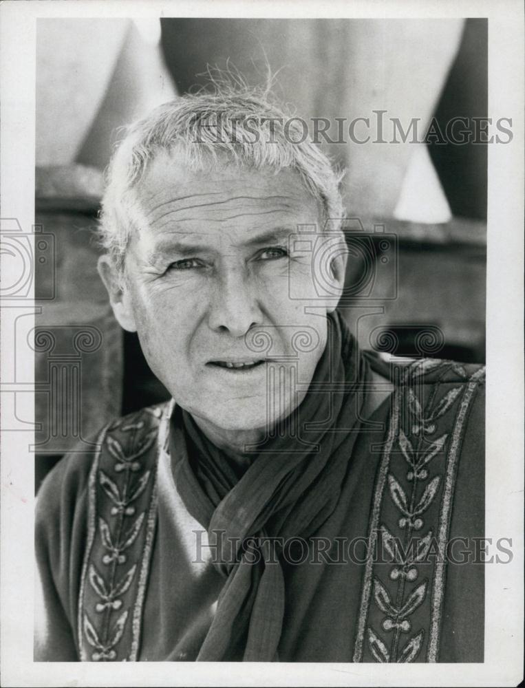 1984 Press Photo Anthony Quayle Actor Lawrence of Arabia - RSL62505 - Historic Images