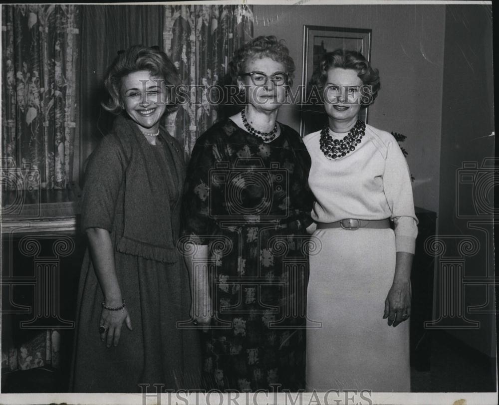 1962 Press Photo Speech &amp; Hearing Gala comm, Mrs Rose,Mrs Garland,Mrs Green - Historic Images