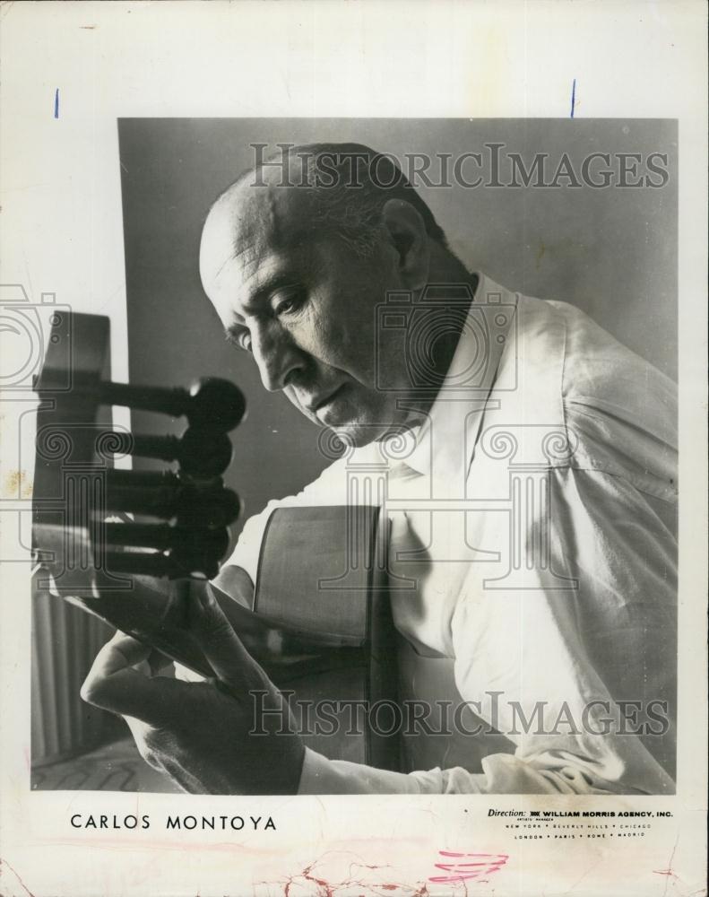 1972 Press Photo Guitarist Carlos Montoya - RSL63889 - Historic Images