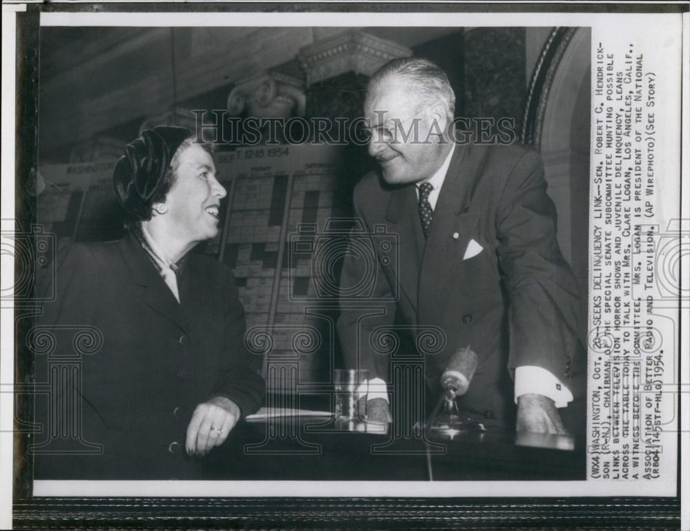 1954 Press Photo Sen Robert Hendrickson with Ms Clark Logan - RSL67105 - Historic Images