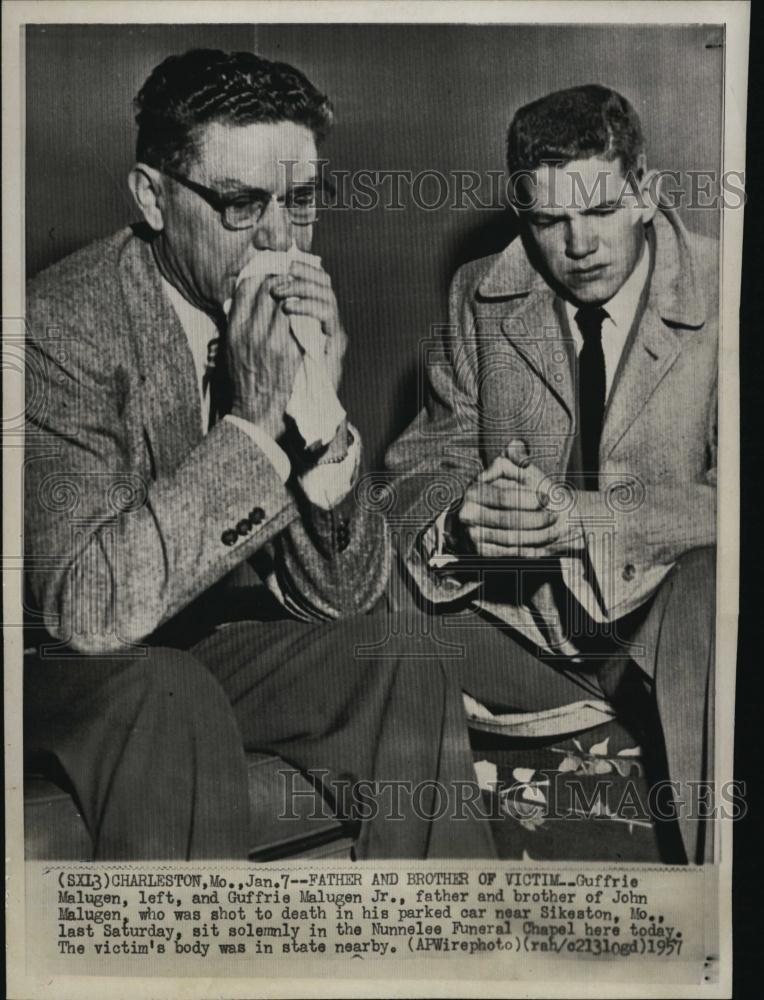 1957 Press Photo Guffrie Malugen &amp; Guffrie Malugen Jr Relatives Of Victim - Historic Images