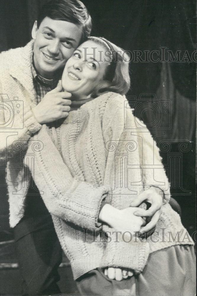 1963 Press Photo Joel Warfield and Amelia Haas in &quot;Little Mary Sunshine&quot; - Historic Images