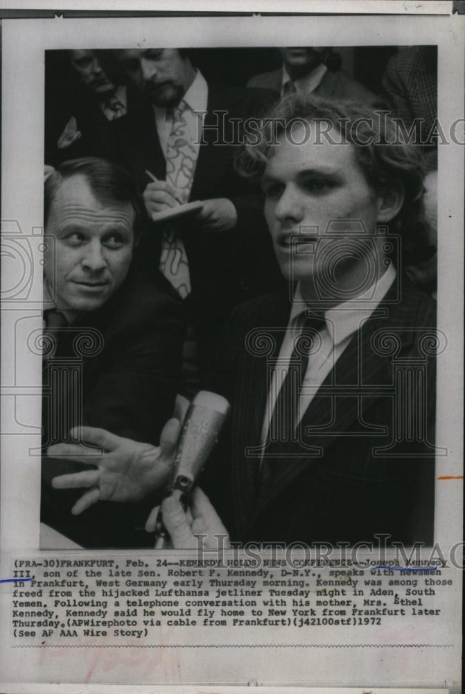 1972 Press Photo Joseph Kennedy III Son of Late Sen Robert Kennedy Hijacker Rele - Historic Images