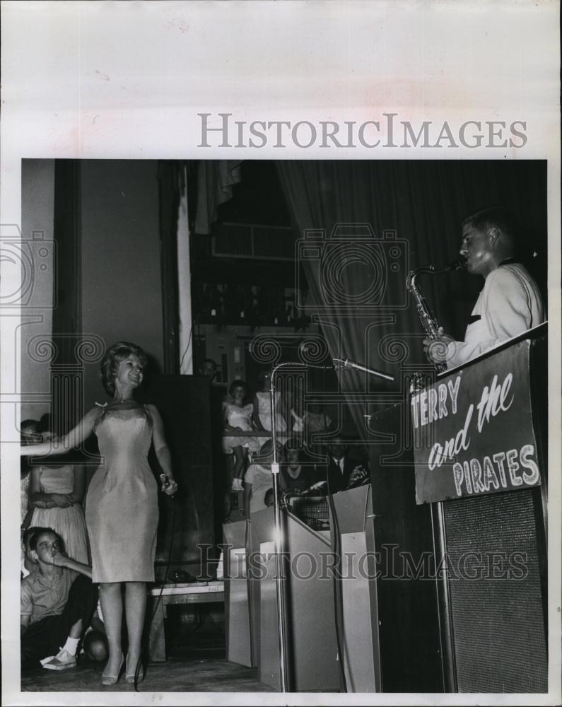 1961 Press Photo Rock N Roll Singer JoAnn Campbell - RSL93027 - Historic Images