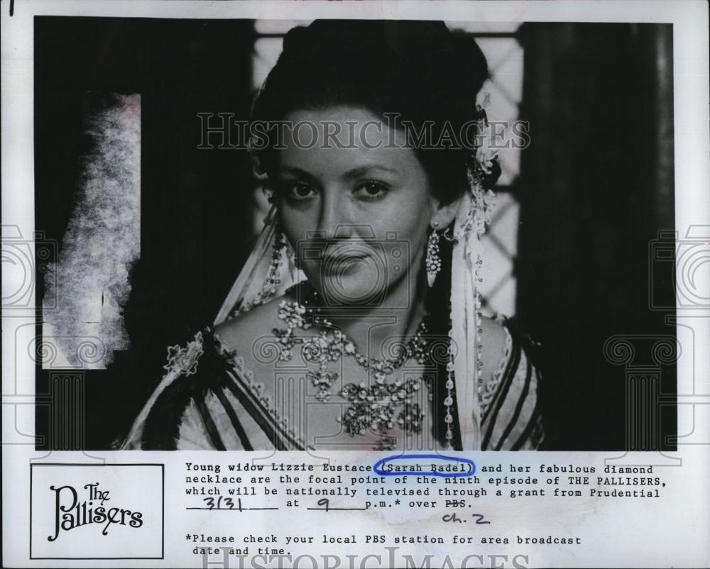 1977 Press Photo Actress Sarah Badel in &quot;The Pallisers&quot; - RSL87173 - Historic Images