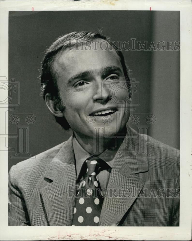 1970 Press Photo Dick Cavett of &quot;The Dick Cavett Show&quot; - RSL59233 - Historic Images