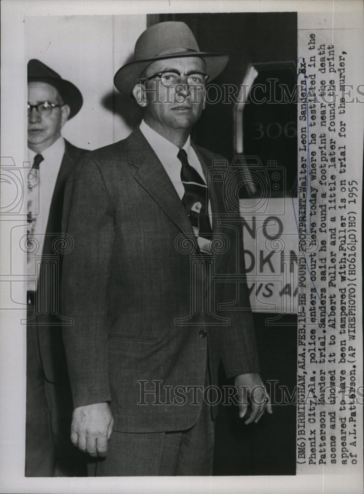 1955 Press Photo Walter Leon Sanders Police Enters Court - RSL78025 - Historic Images