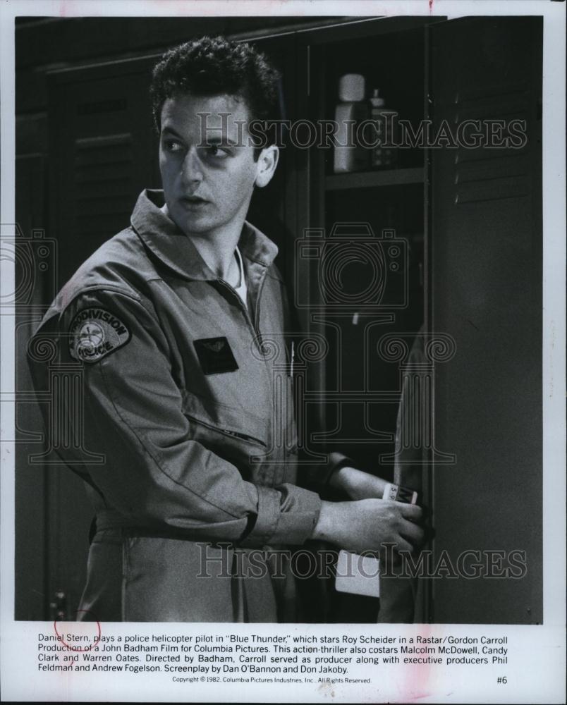 1982 Press Photo Actor Daniel Stern in "Blue Thunder" - RSL80285 - Historic Images