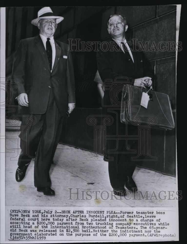 1959 Press Photo Former Teamster Boss Dave Beck Attorney Charles Burdell Court - Historic Images