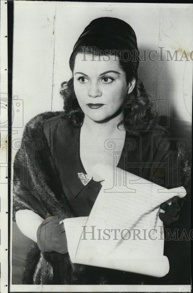 1955 Press Photo Anita Lipton Warner Began Court Fight for $6000 - RSL45607 - Historic Images