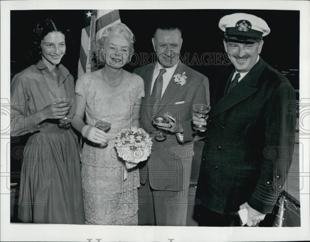 1955 Press Photo Director Frank Lloyd, author V Kellogg at their wedding - Historic Images