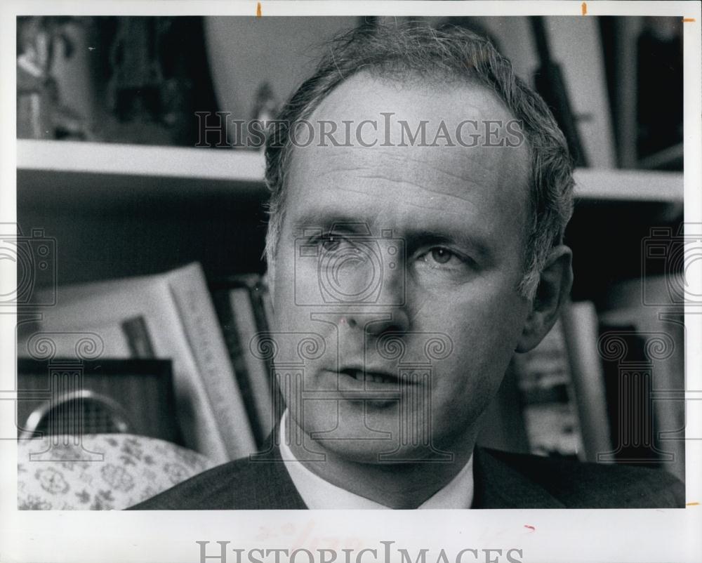 1970 Press Photo Reverend Robert West opposes the Vietnam war - RSL68195 - Historic Images