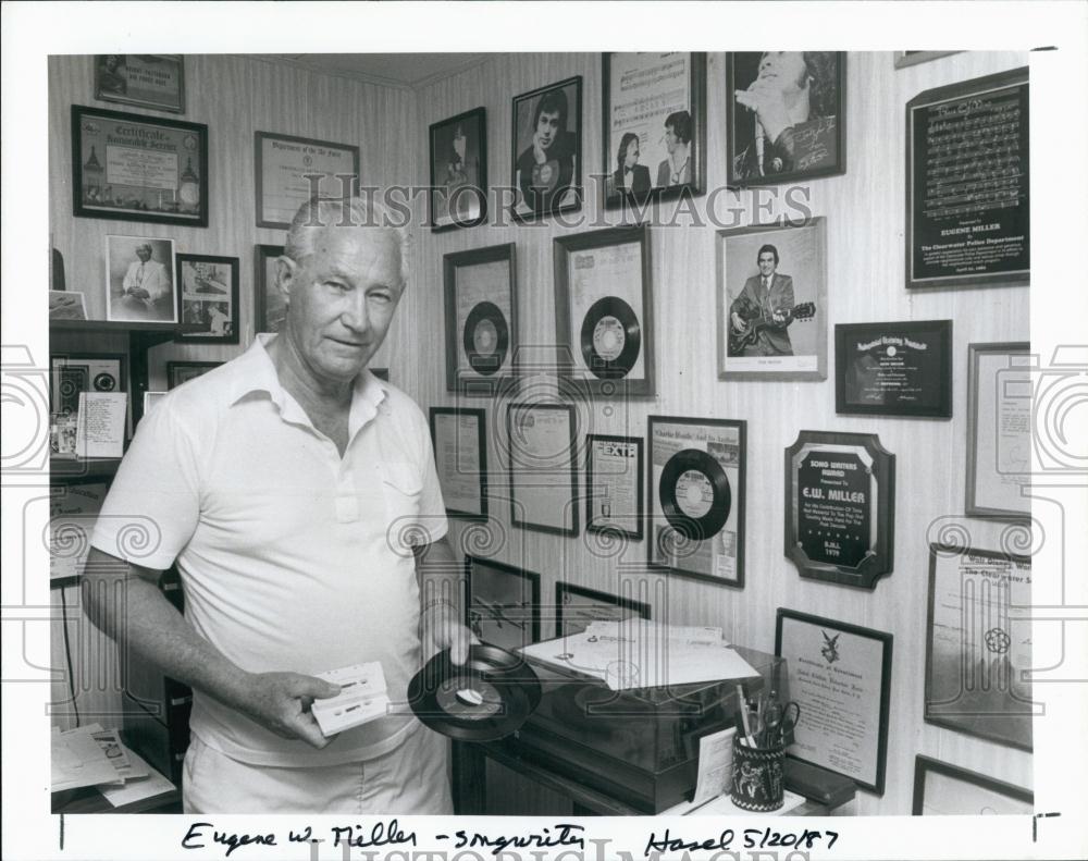 1987 Press Photo Songwriter Eugene Miller - RSL69739 - Historic Images