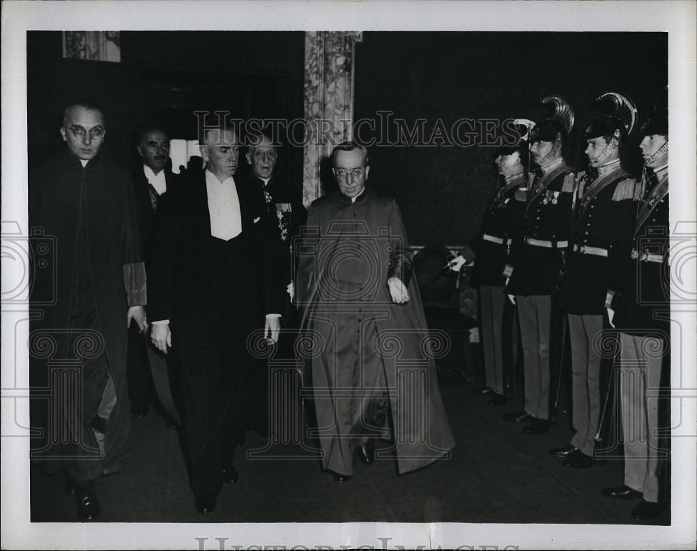 1950 Press Photo Prime Minister John Costello of Eire at Vatican - RSL90167 - Historic Images