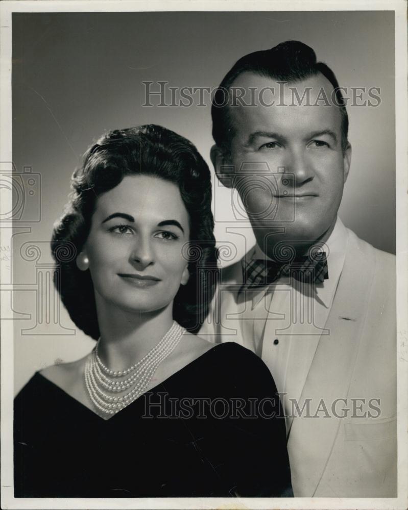 Press Photo Singer Wally West entertainer recording Artist - RSL62401 - Historic Images