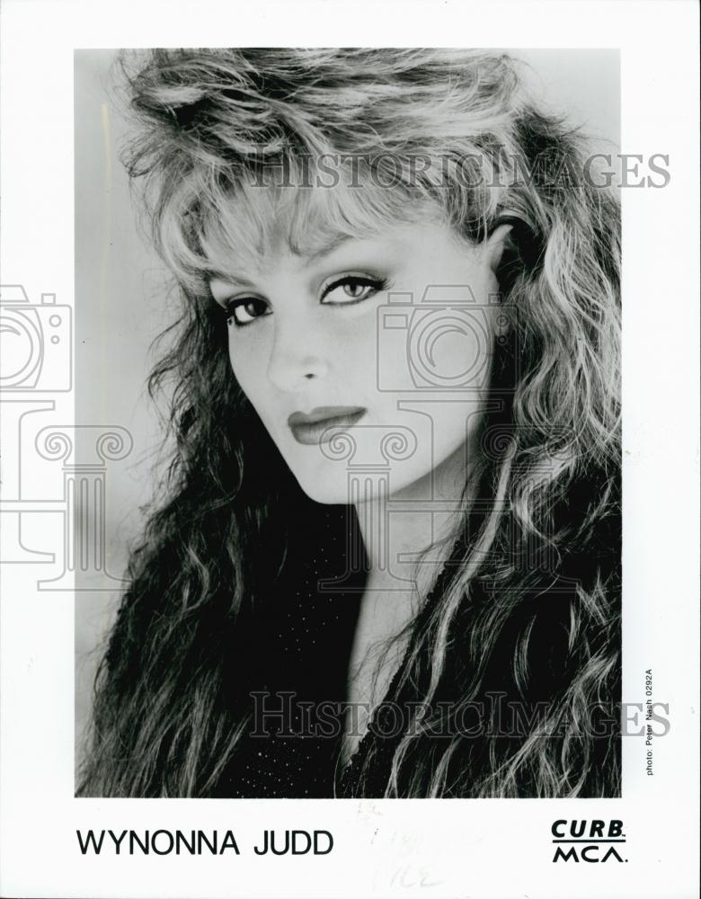 1992 Press Photo Popular Musician Singer Wynonna Judd - RSL60803 - Historic Images