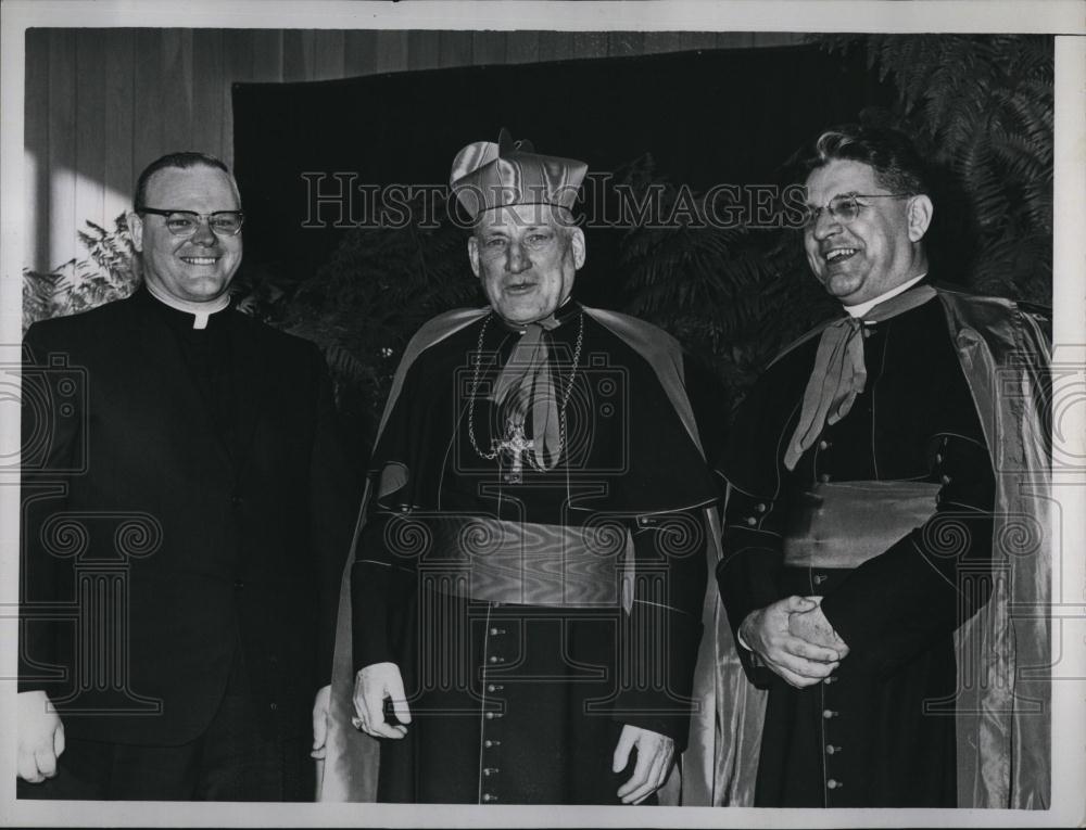 1965 Press Photo Rev John Connolly Assistant Monsignor Francis Rossiter - Historic Images