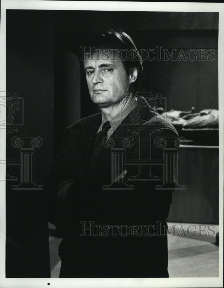 Press Photo Actor David McCallum Hosting &quot;Ancient Prophecies&quot; - RSL46307 - Historic Images