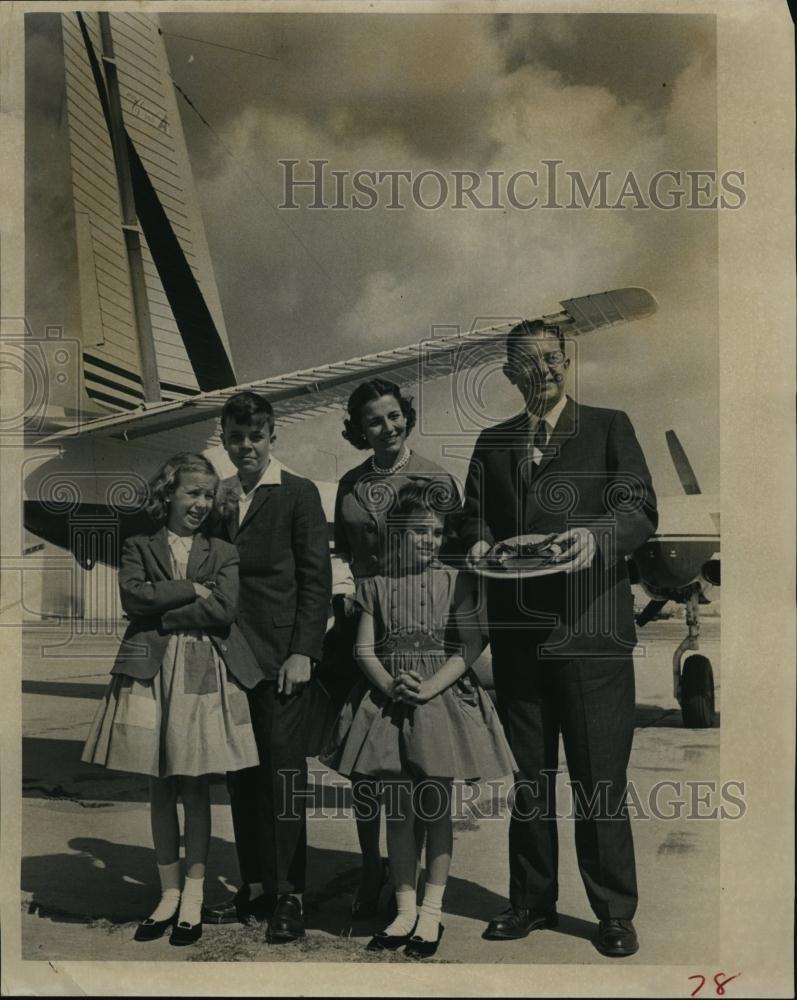 1961 Press Photo Ga Gov Ernest Vandiver &amp; his family - RSL93603 - Historic Images