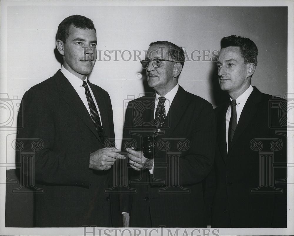 1957 Press Photo George Odell elected president of Brokers Institute of Boston - Historic Images