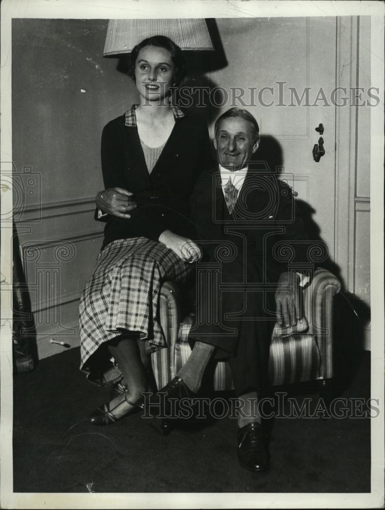 1937 Press Photo Senator William Gibbs McAdoo of California & Granddaughter - Historic Images