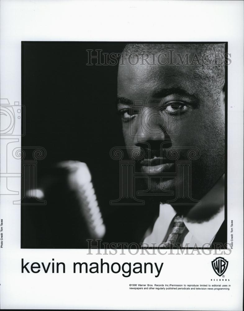 2002 Press Photo Kevin Mahogany Musician Singer recording Artist - RSL83335 - Historic Images