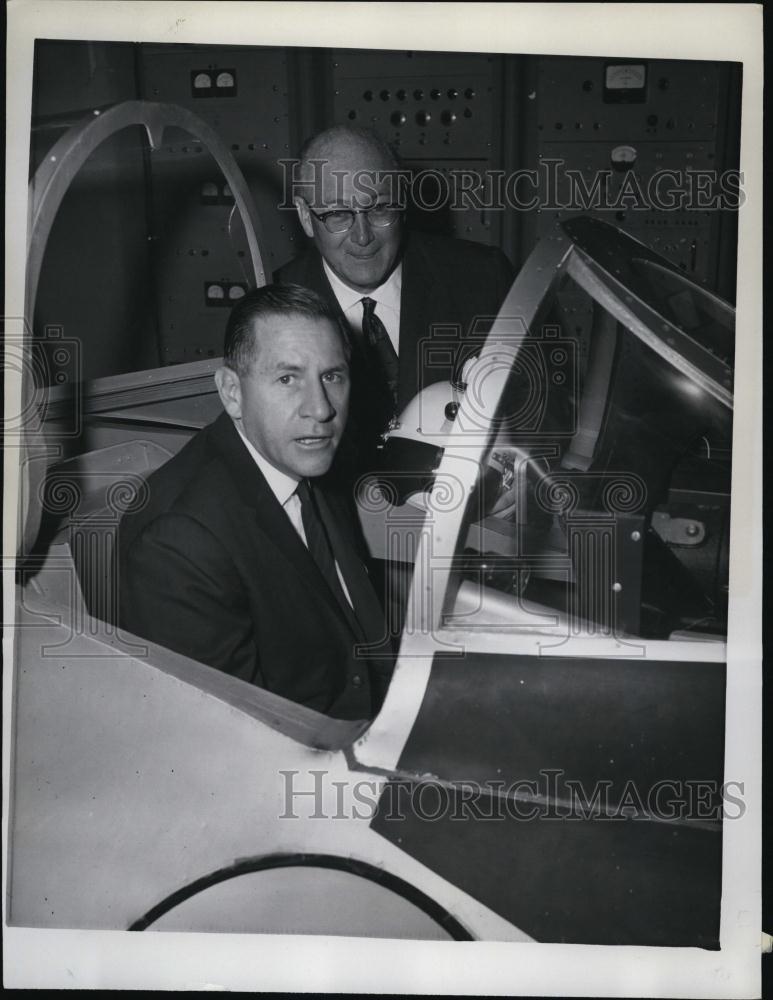 1958 Press Photo Governor Foster Furcolo In Cockpit Of Mock Helicopter - Historic Images