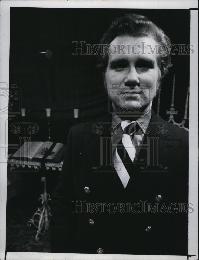 1970 Press Photo Rev LeRoy Zemke discusses psychic abilities - RSL91473 - Historic Images