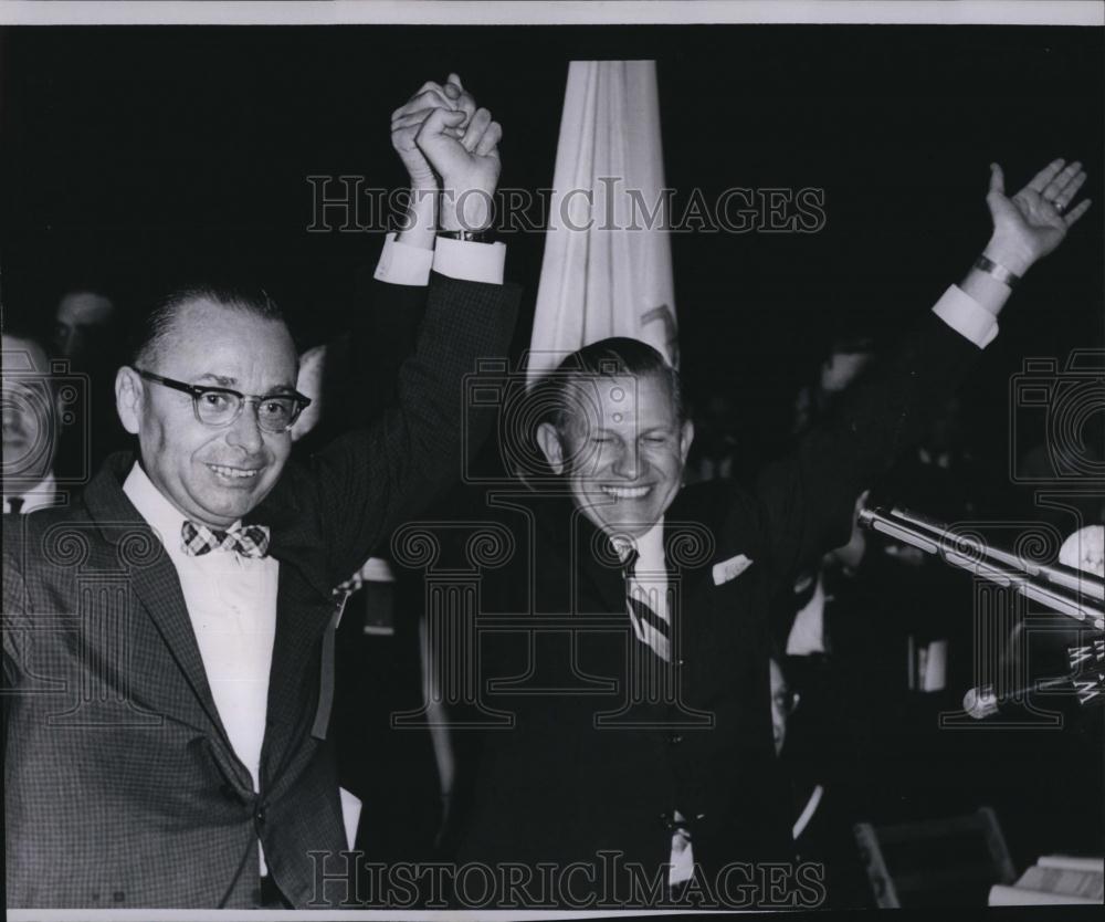 1962 Press Photo Mass Rep Francis Perry & Gov Volpe - RSL88523 - Historic Images