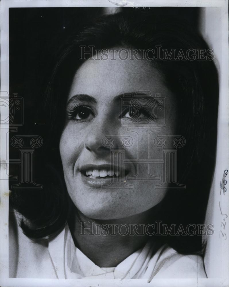 1989 Press Photo Actress Jean Richards played in "Luv" theater play - RSL84735 - Historic Images