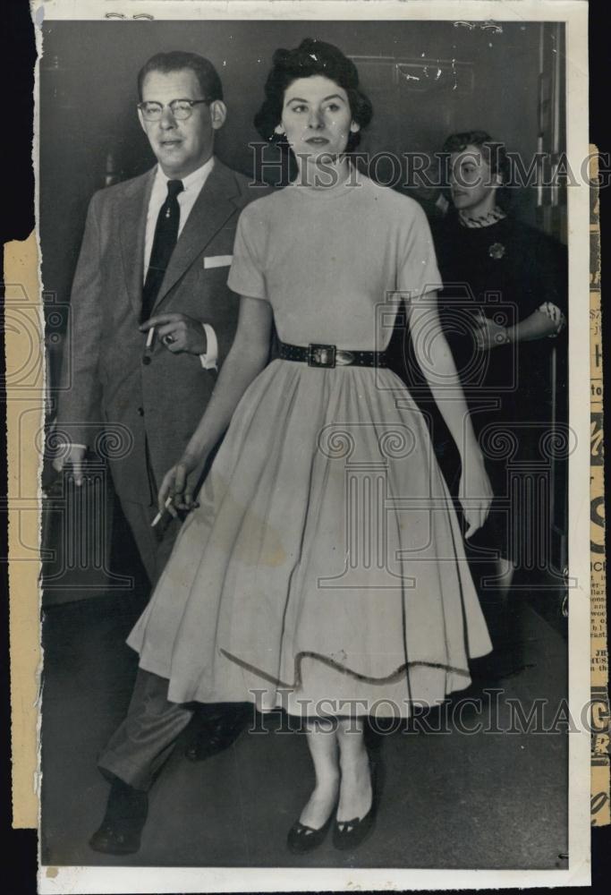 1955 Press Photo Patricia Ward Star Witness Mickey Jelke Vice Trial - RSL04345 - Historic Images